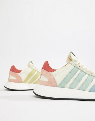 Zapatillas de color arcoíris Pride de adidas | ASOS