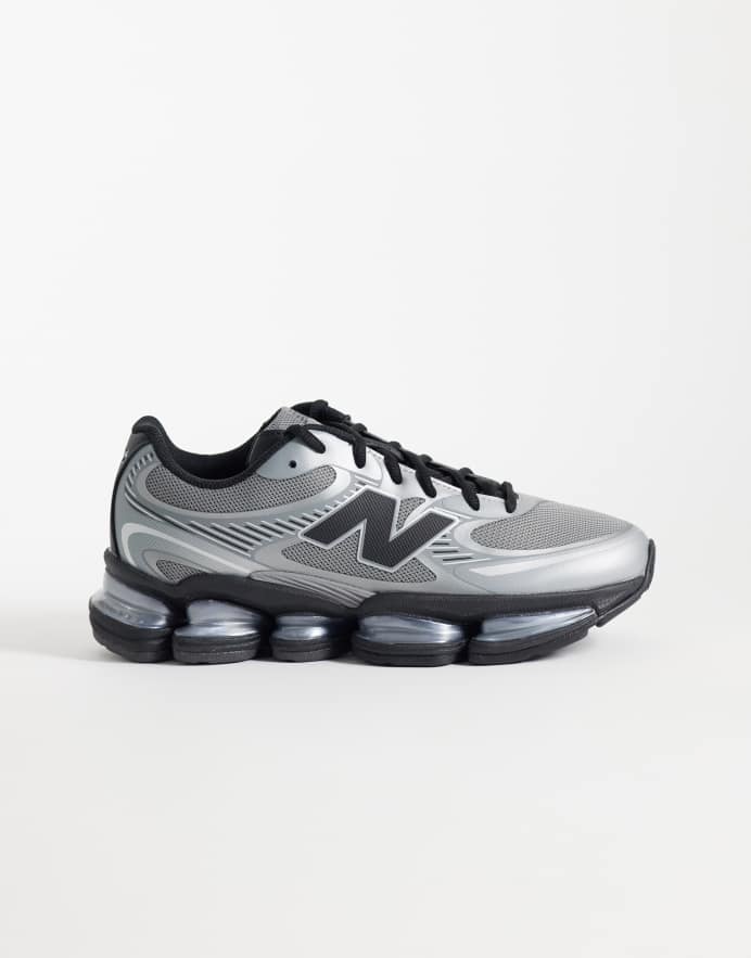 New Balance Zapatillas de deporte en gris 2000 de
