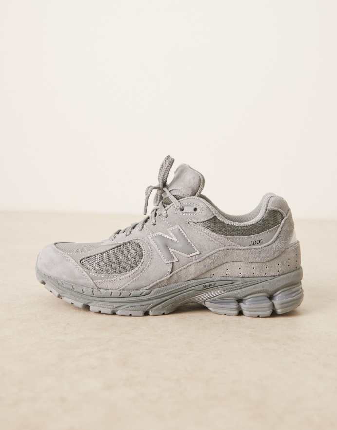 New Balance Zapatillas de deporte en tres tonos de gris 2002 de