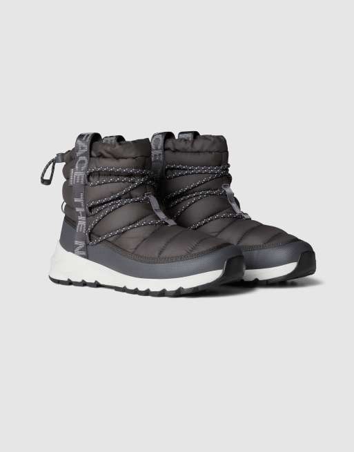 Zapatillas de deporte gris antracita y blancas con cordones Thermoball de The North Face, 2 de 4