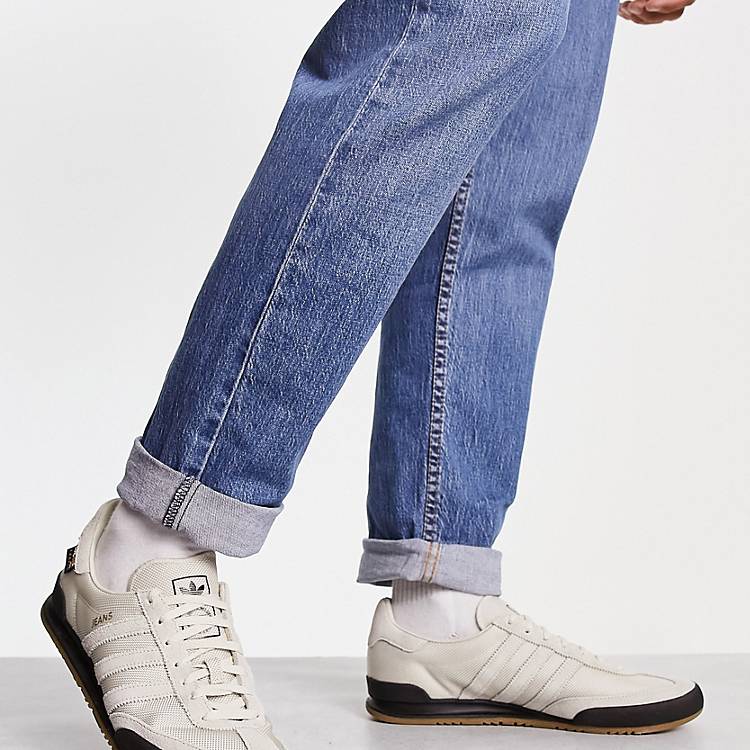 Transición piel maratón Zapatillas de deporte gris claro Jeans de adidas Originals | ASOS