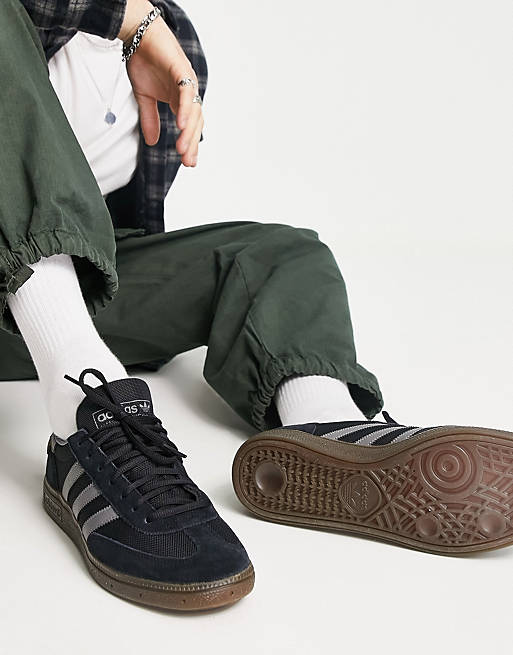 Zapatillas de gris oscuro con suela de Handball Spezial de adidas Originals - LBLUE | ASOS