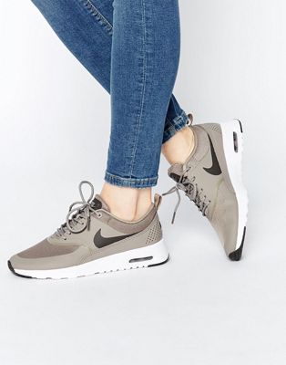 Zapatillas de deporte grises Air Max Thea de Nike | ASOS
