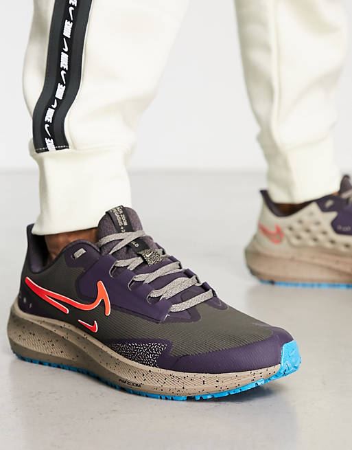 Zapatillas de deporte grises Air Zoom Shield de Nike Running | ASOS