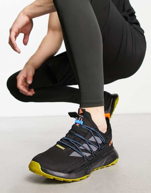 Zapatillas de deporte grises de lona Terrex Voyager 21 de adidas