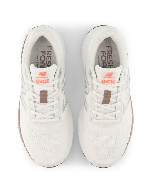 Zapatillas de deporte grises Fresh Foam X Evoz V4 de New Balance, 3 de 4