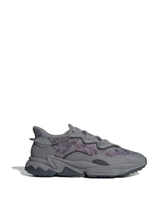 Zapatillas de deporte grises Ozweego de adidas Originals