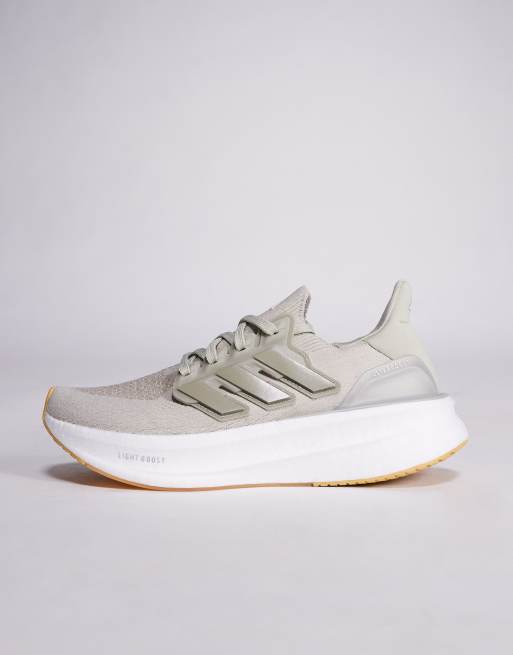 Zapatillas de deporte grises y beis Ultraboost 5 de adidas Running, 2 de 5