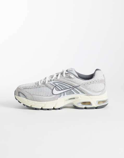 Zapatillas de deporte grises y blancas Air Max Moto 2K de Nike - view 1