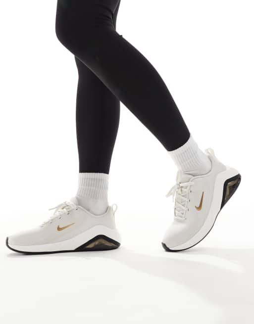 Zapatillas de deporte grises y blancas Air Zoom Bella 7 de Nike Training