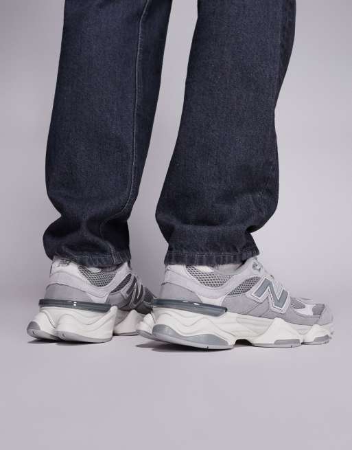 Zapatillas de deporte grises y negras unisex 9060 de New Balance, 4 de 5