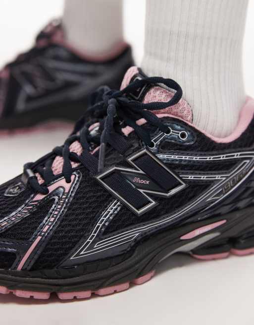 Zapatillas de deporte grises y plateadas 1906R de New Balance, 3 de 5