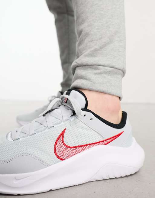 Zapatillas de deporte grises y rojas Legend Essential NN de Nike