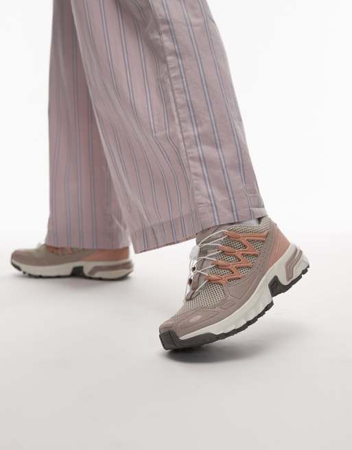 Zapatillas de deporte grises y rosas ACS + OG de Salomon, 2 de 5