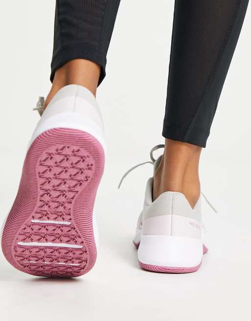 Nike grises y fucsia best sale