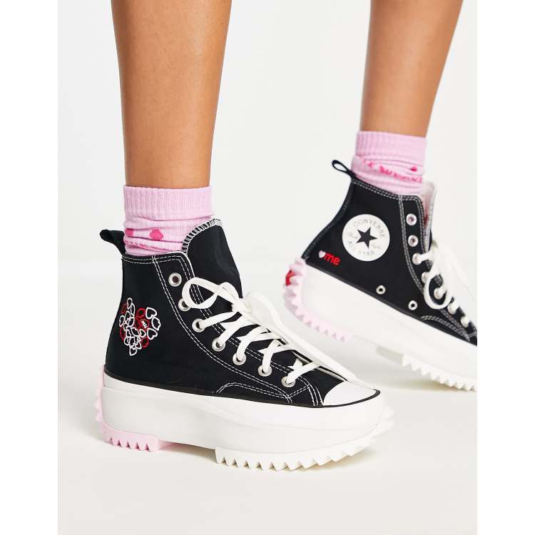 Converse deals negras corazon