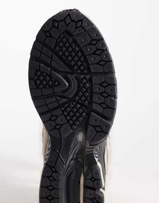 Zapatillas de deporte marrón topo 2002R de New Balance, 4 de 5