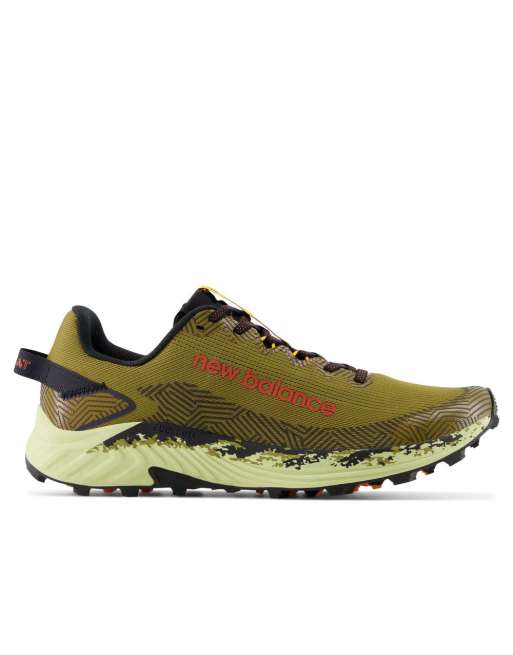Zapatillas de deporte marrones Fuelcell Summit Unknown V4 de New Balance