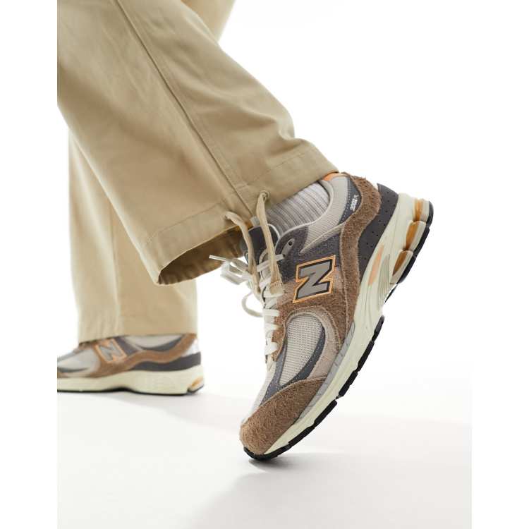 Zapatillas de deporte marrones y naranjas 2002 de New Balance ASOS