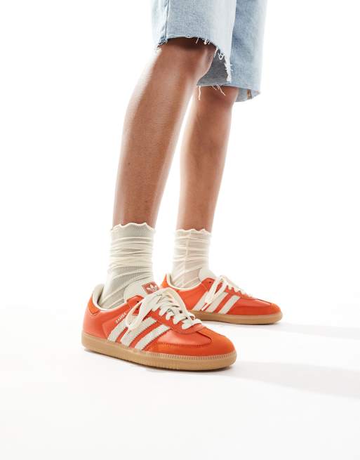 Zapatillas de deporte naranjas y blancas Samba OG de adidas Originals | ASOS