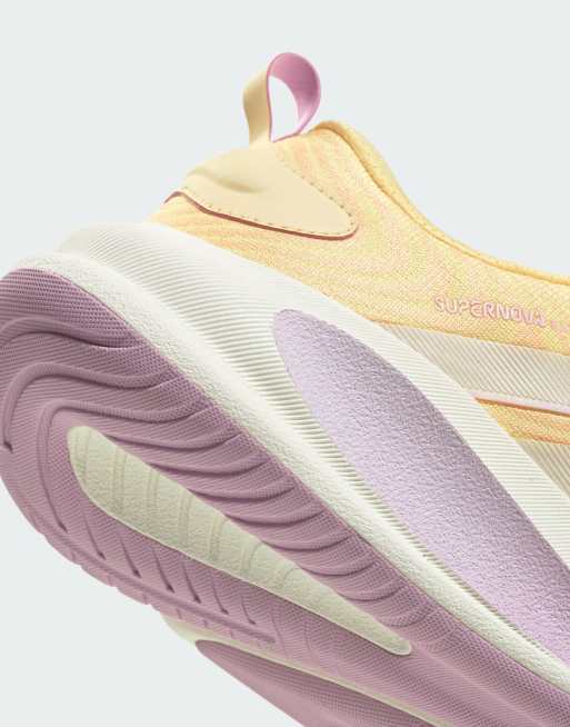 Zapatillas de deporte naranjas y lilas para correr Supernova Ease 2 W de adidas Performance, 5 de 5