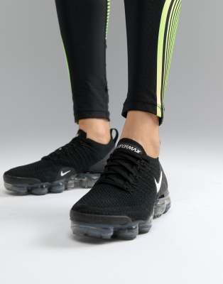 vapormax negras sin cordones