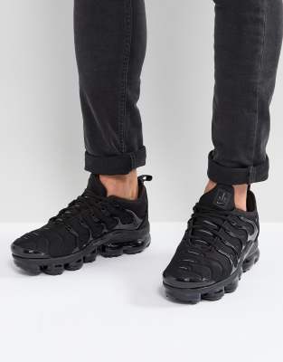 vapormax plus negras