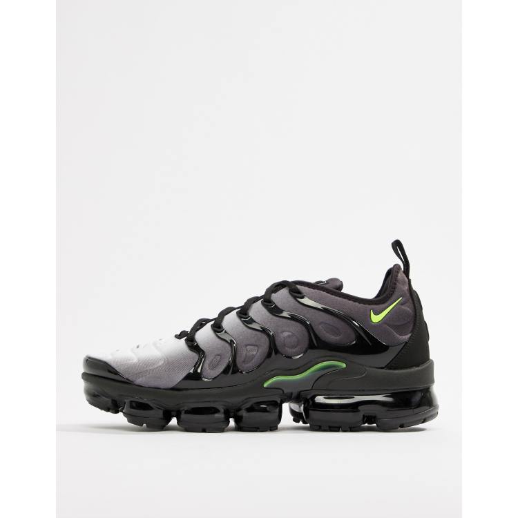 Vapormax plus discount negras y verdes