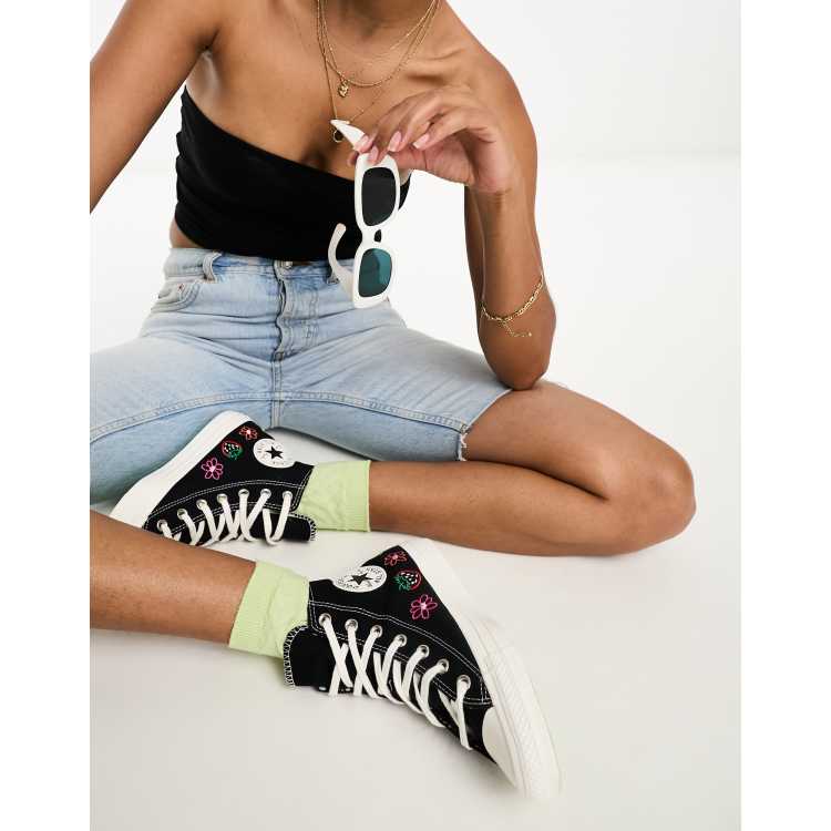 Converse negras flores shop