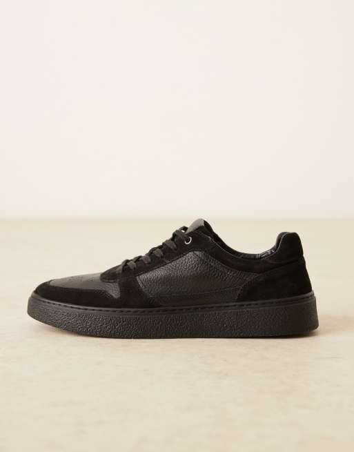 Zapatillas de deporte negras con diseño de paneles de ante y cuero de ASOS DESIGN , 2 de 5