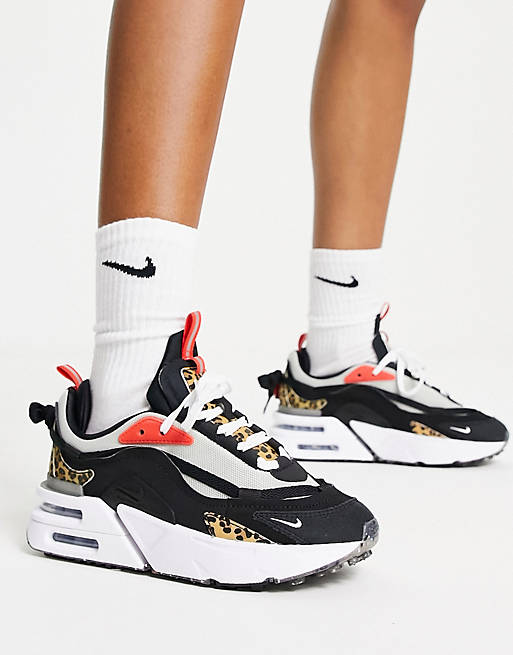 Zapatillas de deporte negras con estampado de leopardo Max Furyosa Nike | ASOS