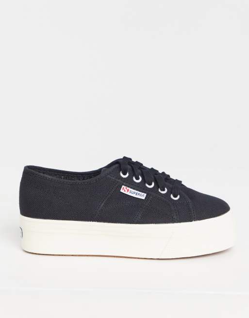 Zapatillas de deporte negras con suela blanca y plataforma plana lona 2790 Linea de Superga | ASOS