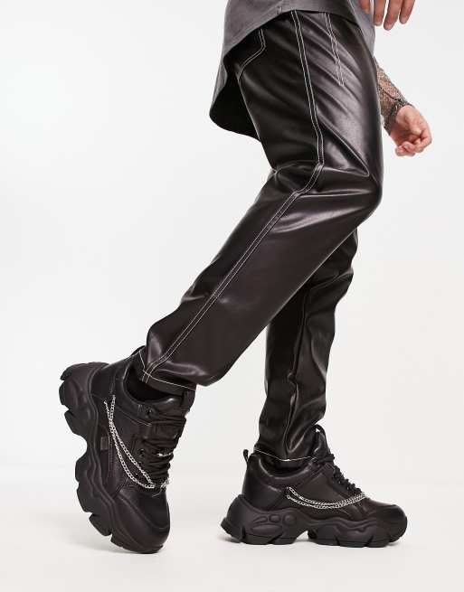 Zapatillas de deporte negras con suela gruesa y detalle de cadena Vegan Binary de Buffalo  
