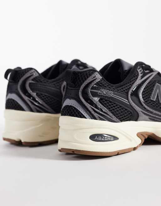 Zapatillas de deporte negras de charol 530 de New Balance, 2 de 5