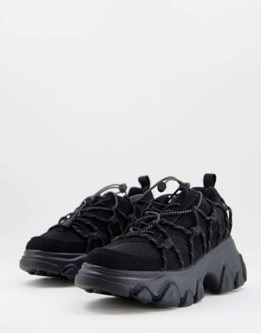 Zapatillas de deporte negras de montaña con suela gruesa Durban de DESIGN | ASOS