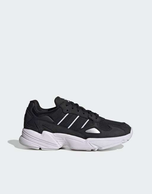 Adidas yung negras online