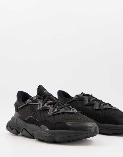 Zapatillas de deporte negras Ozweego de adidas Originals