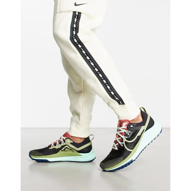 Zapatillas de negras React Pegasus Trail 4 de Nike Running | ASOS