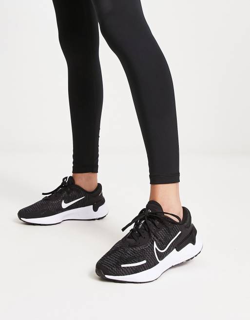 Zapatillas de deporte negras Renew Run 4 de Nike Running ASOS