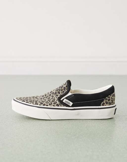 Zapatillas de deporte negras sin cierres con estampado de leopardo Slip-On de Vans Classic, 2 de 5