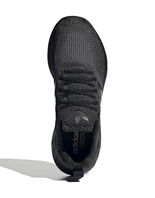 Percibir Entretenimiento Finanzas Zapatillas de deporte negras Swift Run 22 de adidas Originals | ASOS