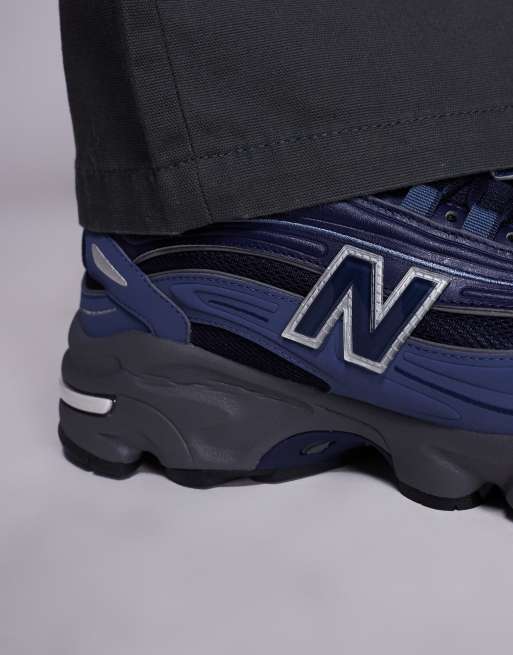 Zapatillas de deporte negras y azules 1000 de New Balance, 4 de 5