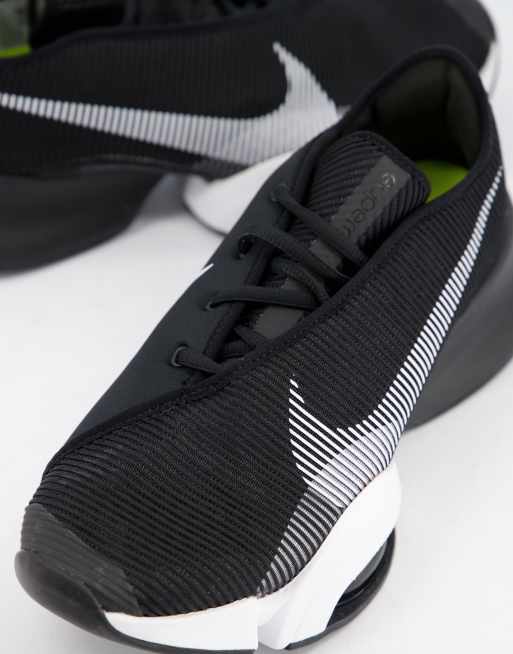 Zapatillas de deporte negras y blancas Air Zoom SuperRep 2 de Nike Training, 2 de 4