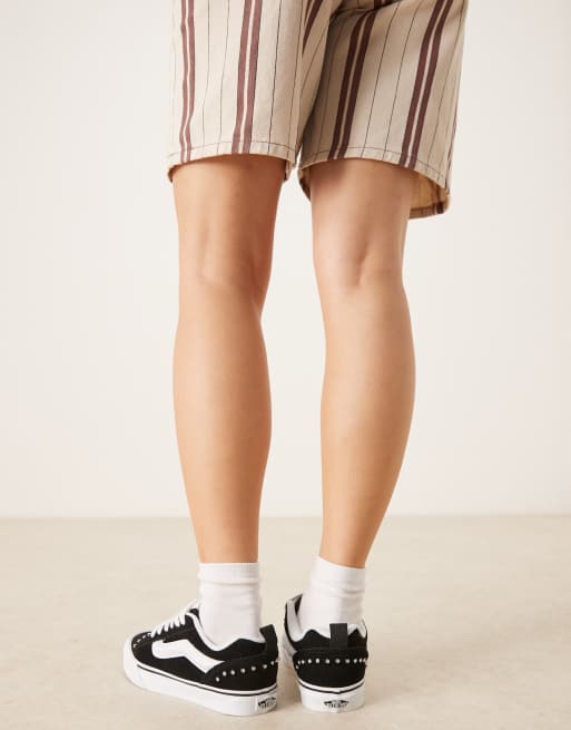 Zapatillas de deporte negras y blancas con detalle de pedrería Knu Skool de Vans, 3 de 5