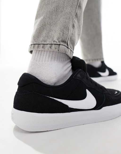 Zapatillas de deporte negras y blancas Force 58 de Nike SB