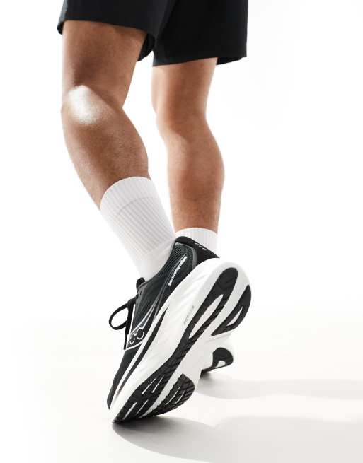 Zapatillas de deporte negras y blancas para correr Ride 18 de Saucony, 3 de 5