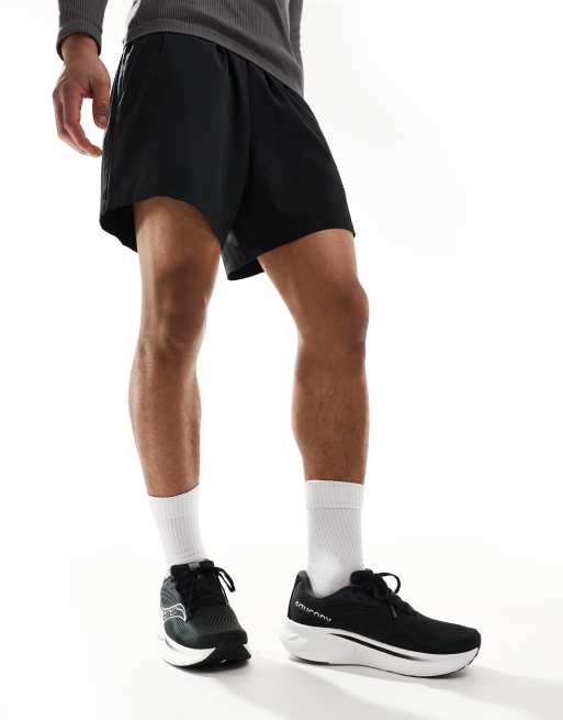 Zapatillas de deporte negras y blancas para correr Ride 18 de Saucony, 5 de 5