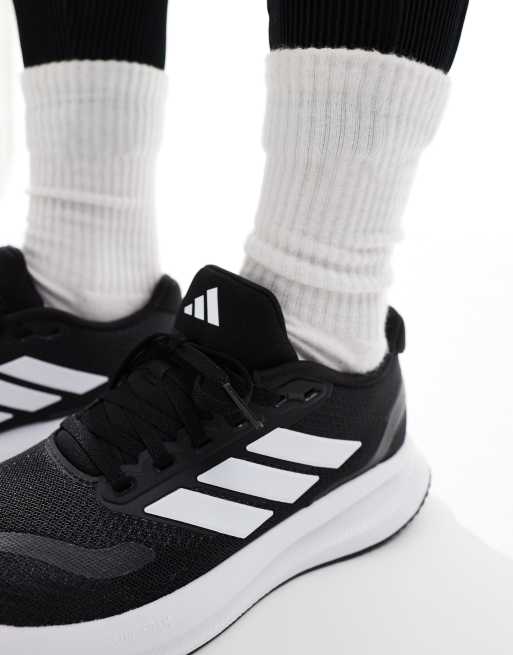 Zapatillas de deporte negras y blancas RunFalcon de adidas Running, 4 de 5