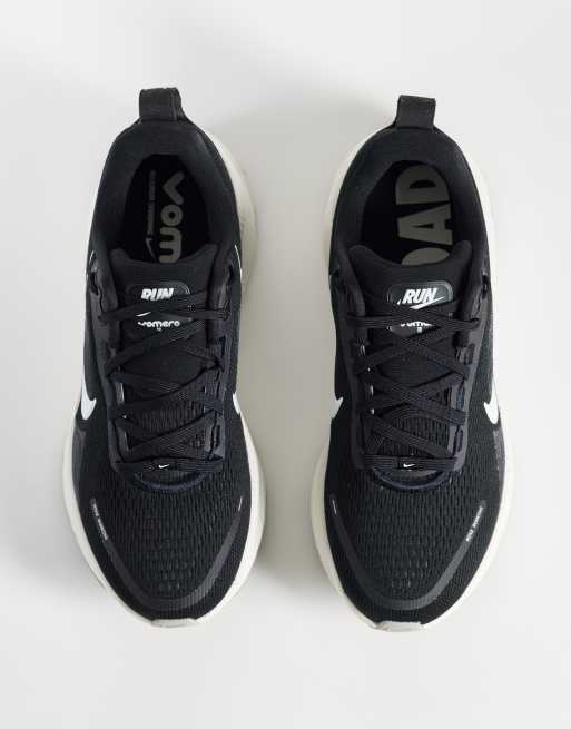 Zapatillas de deporte negras y blancas Vomero 18 de Nike Running, 2 de 5