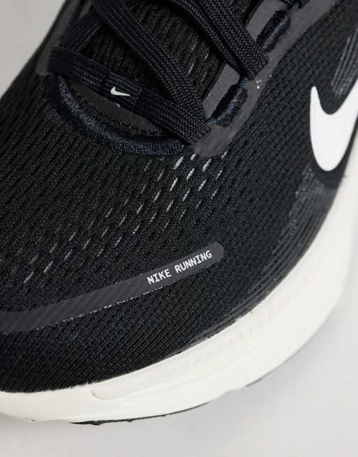 Zapatillas de deporte negras y blancas Vomero 18 de Nike Running, 3 de 5